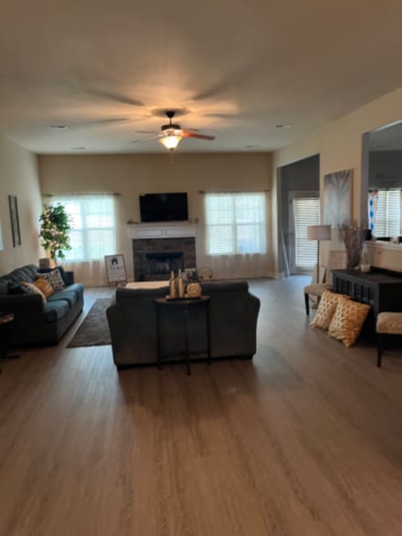 Building Photo - 3 Bradley Ct