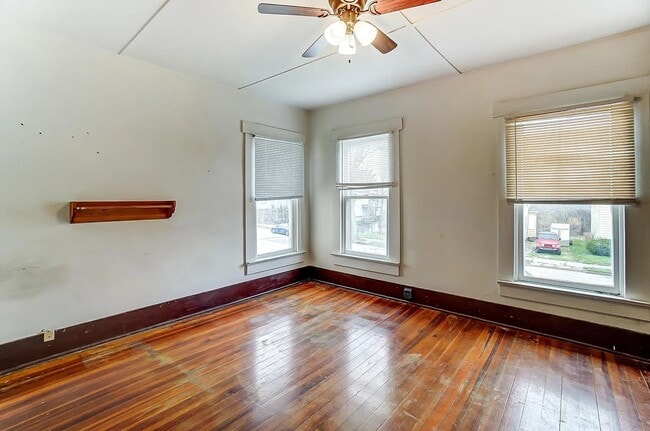 Building Photo - 328 Glenn Ave