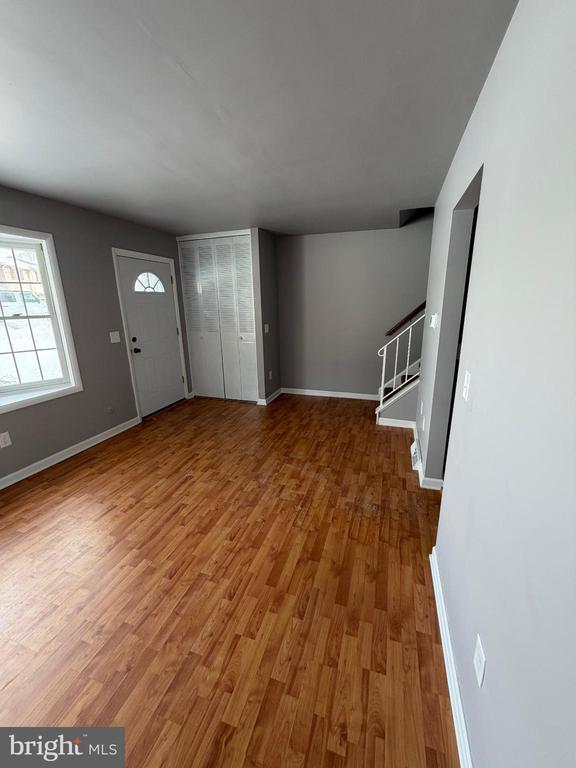 Building Photo - 1243 Peggy Dr