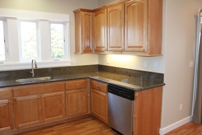 Building Photo - 229 N Chorro St