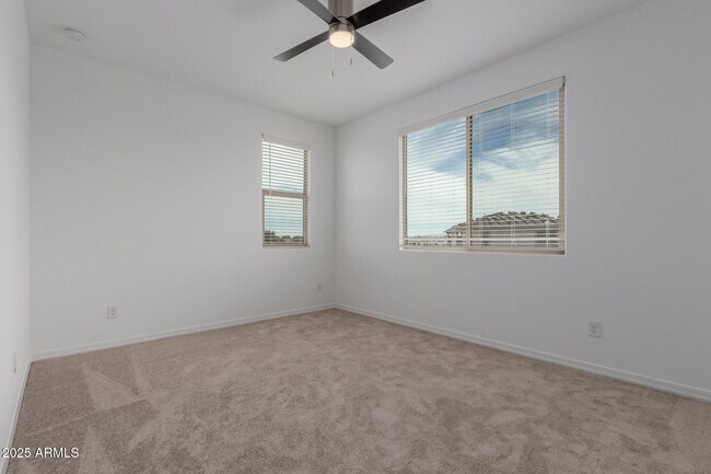 Building Photo - 8817 W Denton Ln