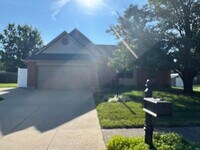 Building Photo - 7131 Greenlake Dr