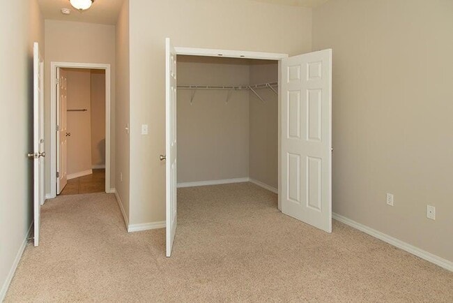 Building Photo - 1514 Bentley Cir