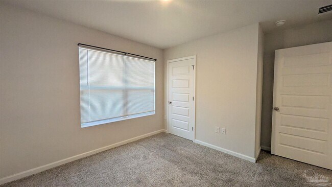 Building Photo - 9294 Tara Cir