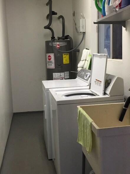 Building Photo - 173 Kuhilani St