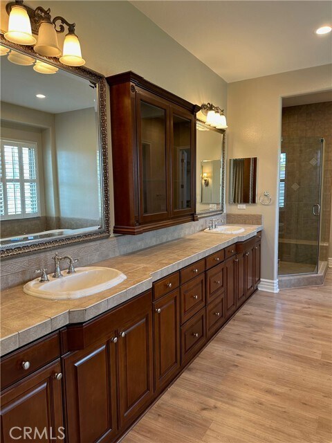 Building Photo - 25351 Mustang Dr