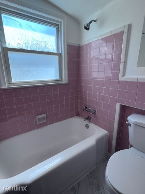 Building Photo - 2 br, 1 bath House - 24308 Schroeder Ave