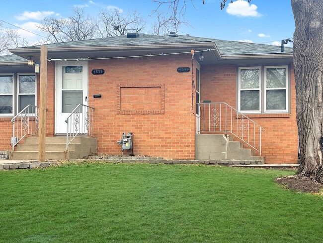 Building Photo - 4539 Bloomington Ave