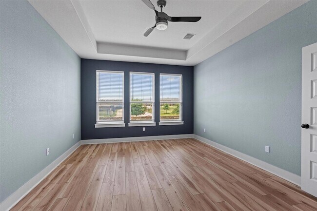 Building Photo - 920 Hornsby Holw