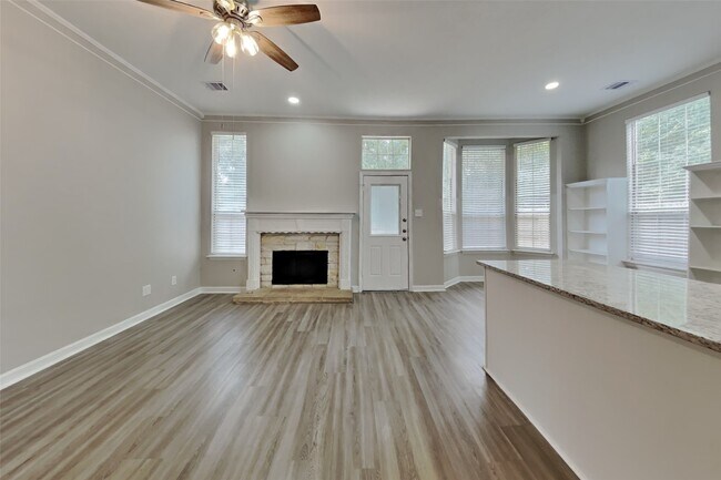 Building Photo - 5302 Cedar Lodge Ct