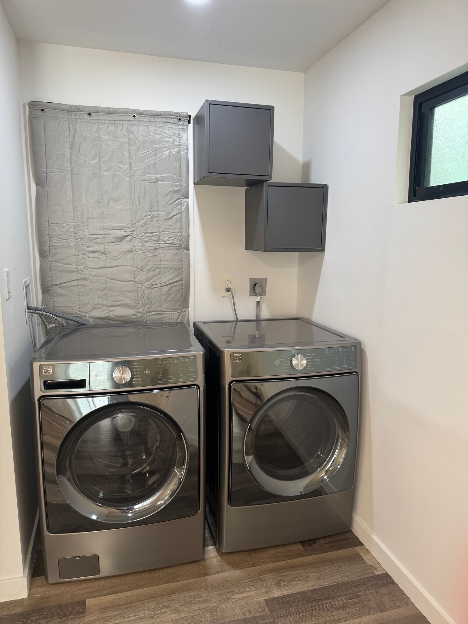 in-unit laundary - 140 Hueneme Ave