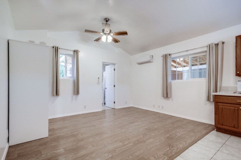 Building Photo - 9177 Creekford Dr