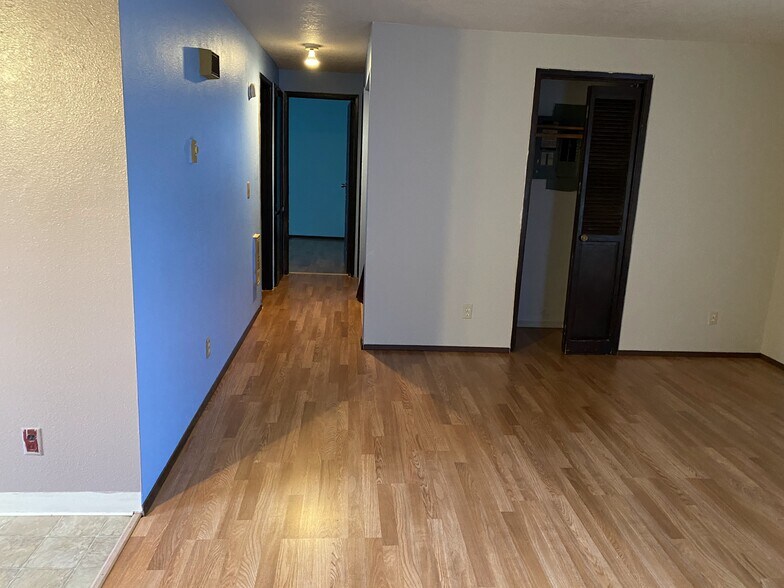 Building Photo - 33713 SE Santosh St