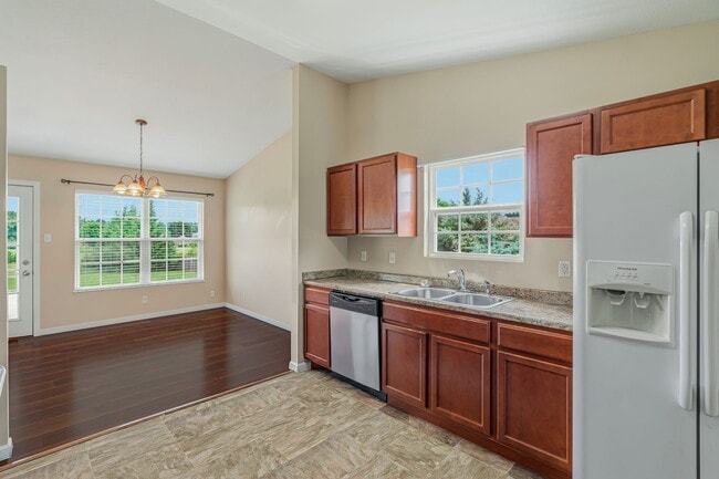 Building Photo - 927 Mossy Grove Ln