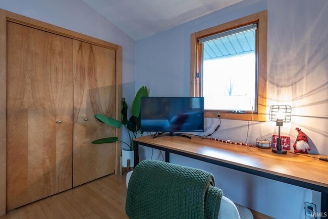 Building Photo - 612 N Kerry Dr