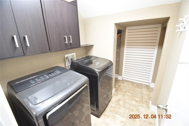 Building Photo - 6737 Eagle Feather Dr