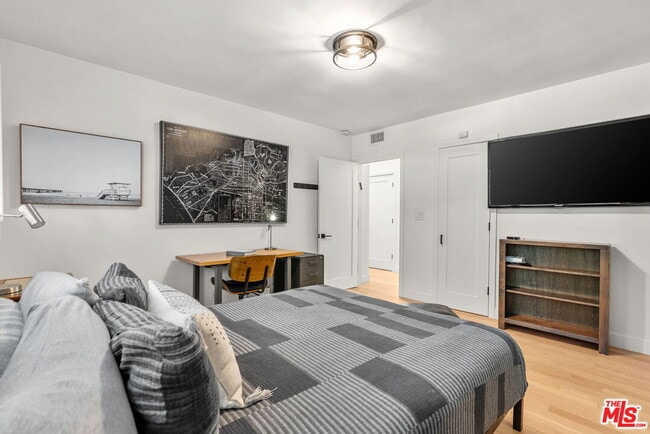 Building Photo - 3355 Alana Dr