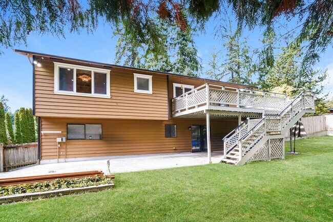 Building Photo - 8845 NE 147th St