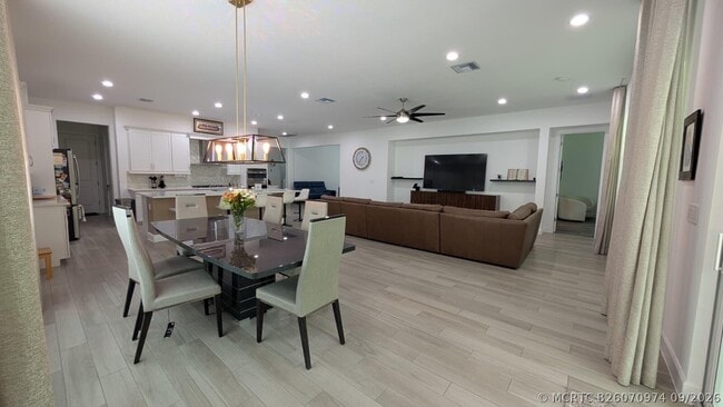 Building Photo - 5011 Beland Dr