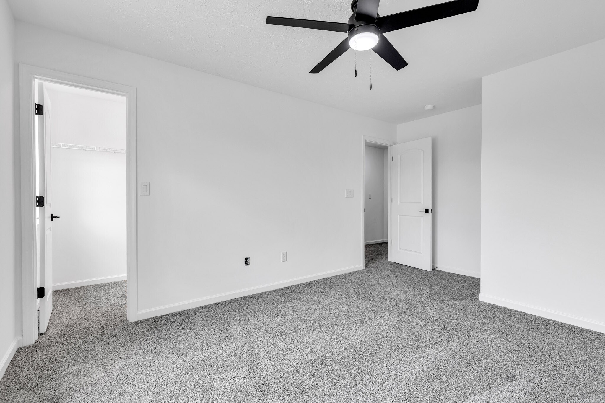 Building Photo - 9724 Brooks Dr