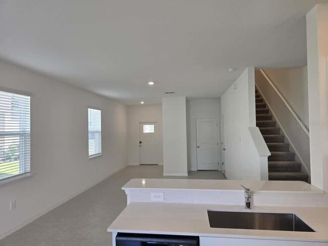 Building Photo - 10135 Trumpet Honeysuckle Wy