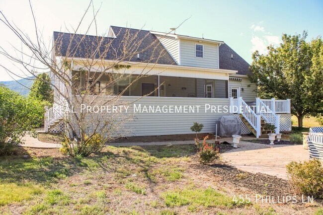 Building Photo - 455 Phillips Ln