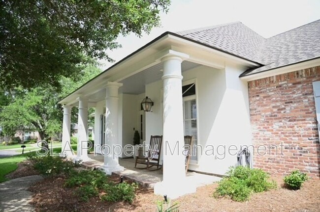 Building Photo - 17745 W Colony Way