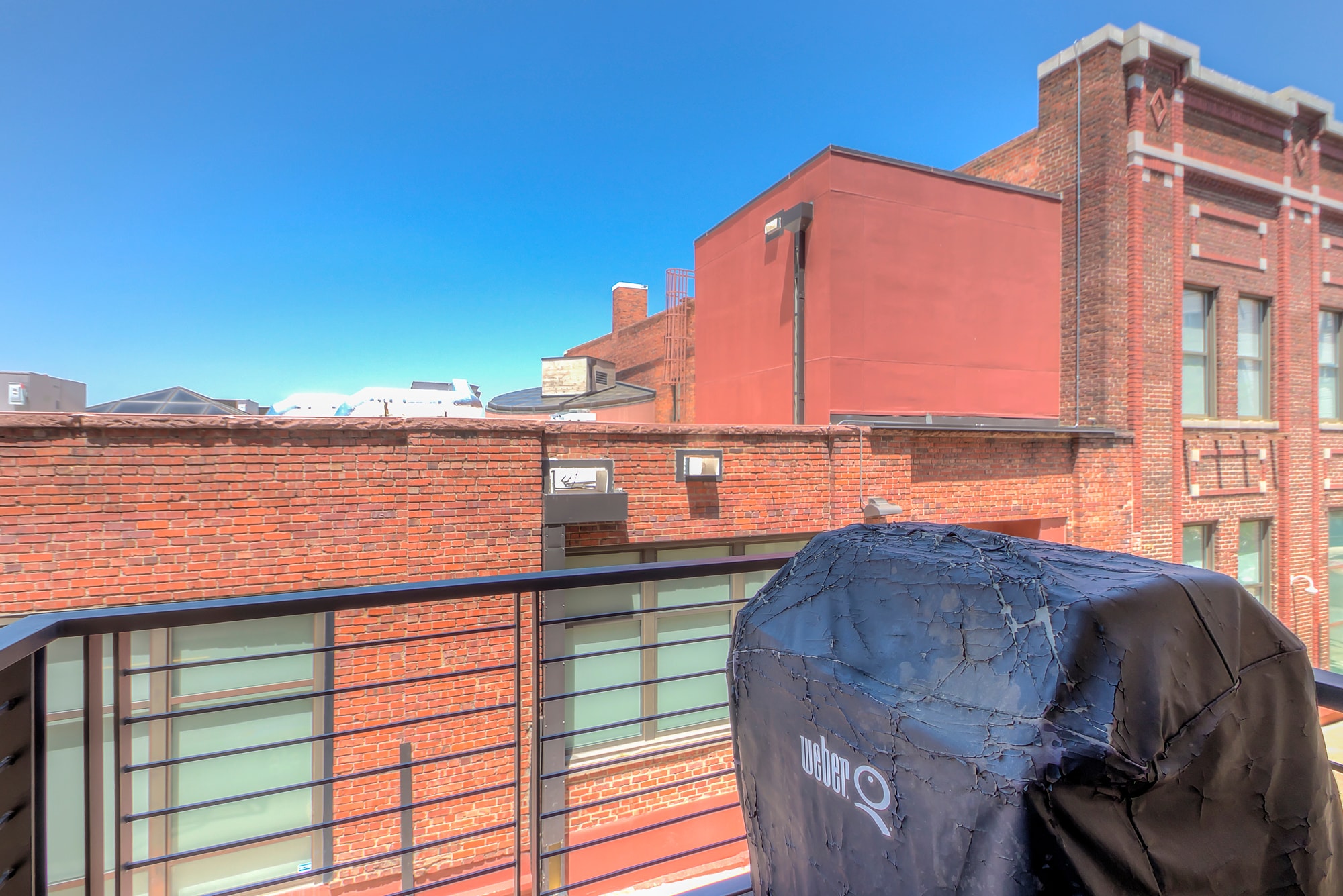 Building Photo - 2345 Walnut Street Unit 17