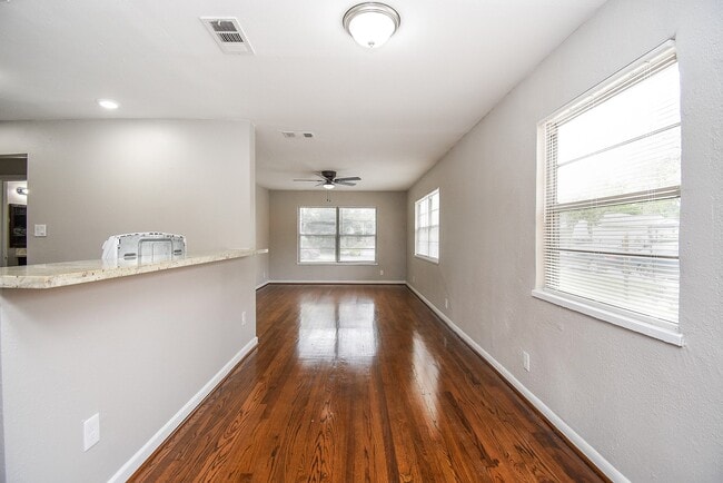 Building Photo - 6223 Wayland St