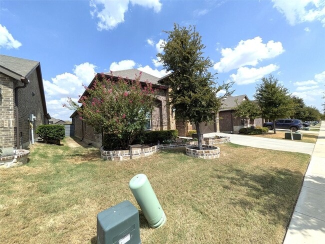 Building Photo - 1409 Summit View Ln