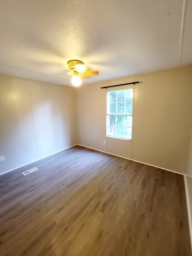 Building Photo - 15014 Todd Trail