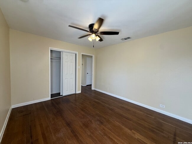 Building Photo - 258 Cliffwood Dr