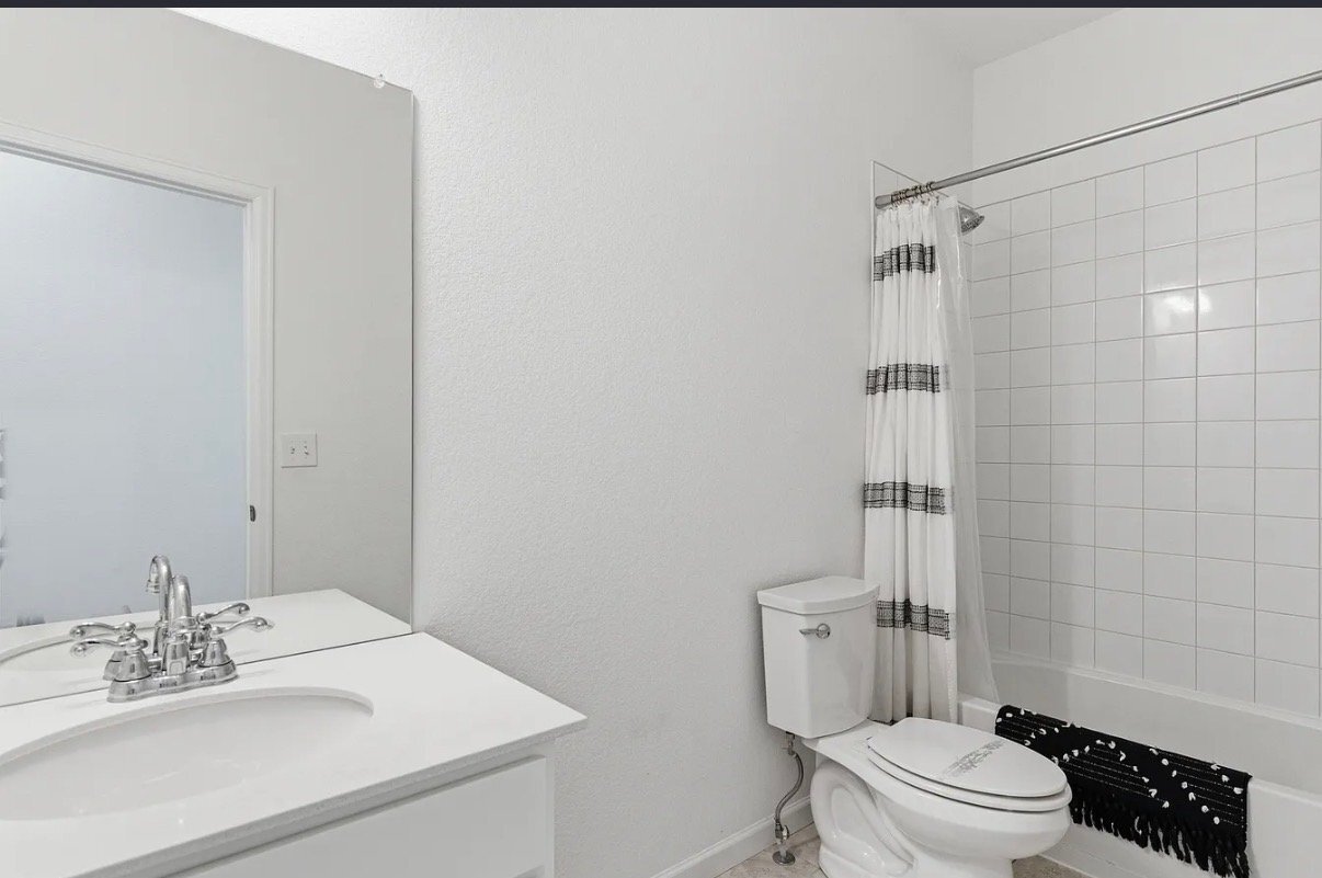 Building Photo - 1928 Rosen Dr