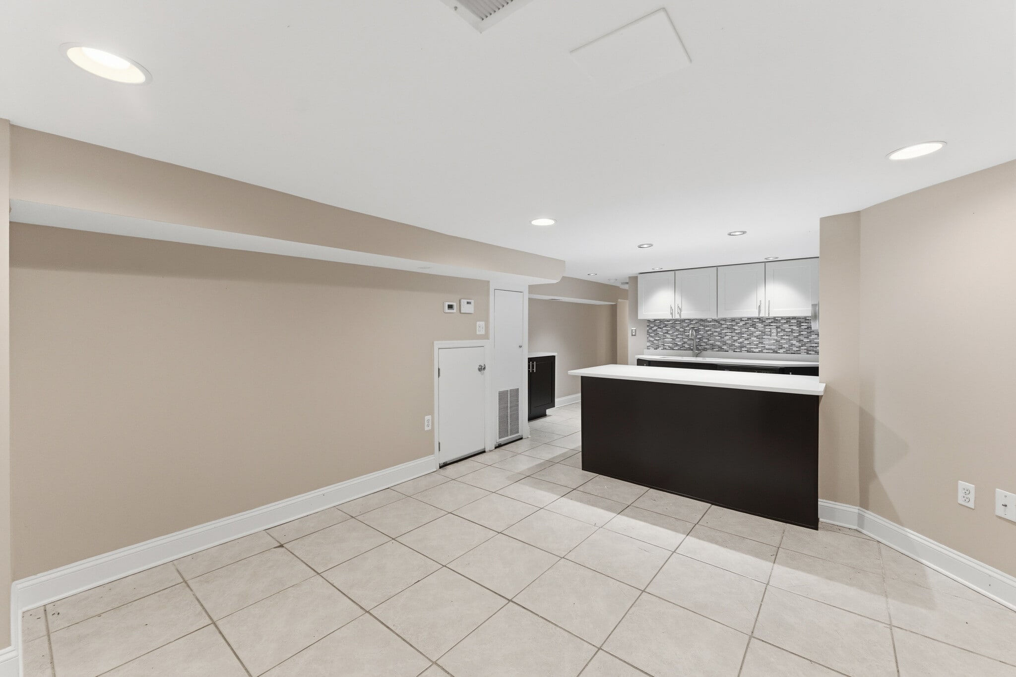 Basement kitchen 4 - 11 R Street NW
