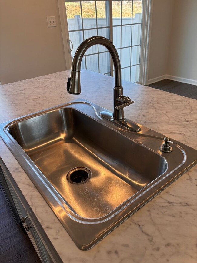 Building Photo - Newly built 3 Bed/2 Bath Townhouse- Available Now!!!