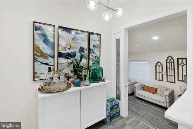 Building Photo - 405 Reading Ave