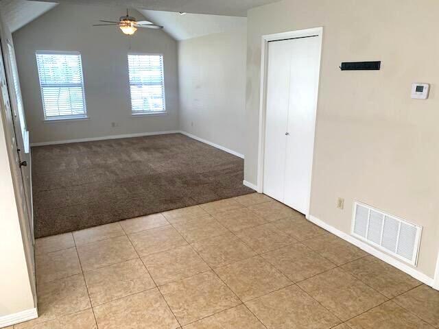 Building Photo - 1825 Hunters Path