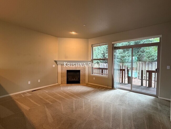 Building Photo - 15561 SW Stone Ridge Cir