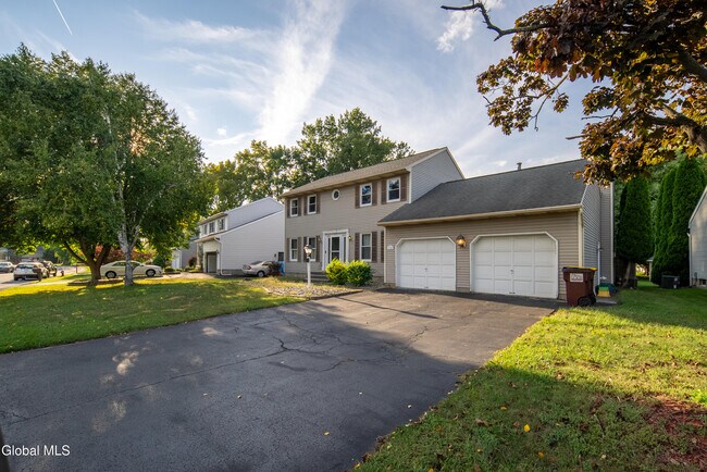Building Photo - 31 Berkshire Dr