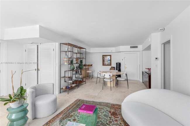 Building Photo - 9 Island Ave