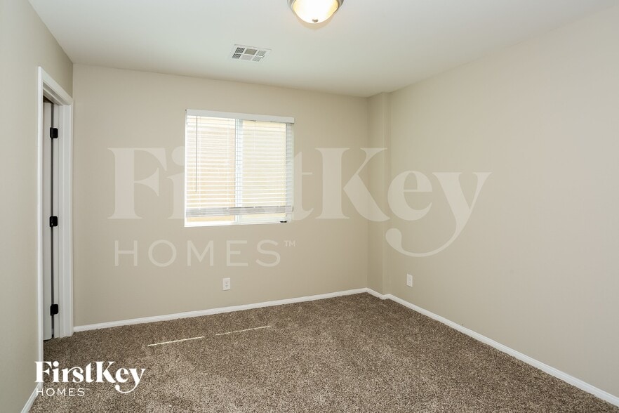 Building Photo - 4527 Amberley Ridge Ave