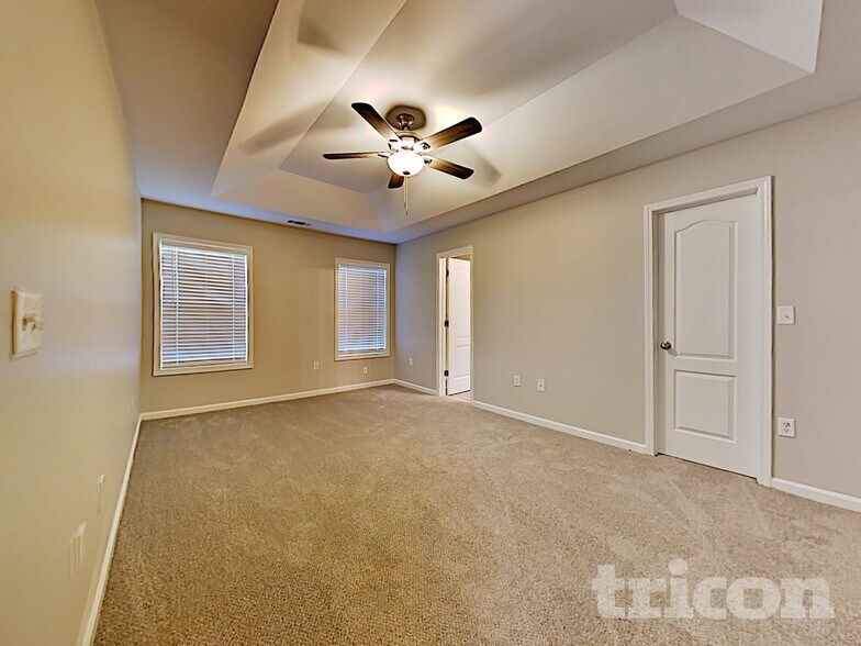 Building Photo - 215 Millwheel Dr