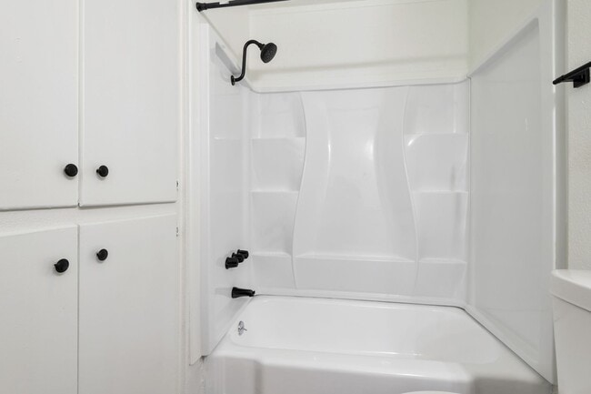 Floorplan - *End Mgmt 04.14.2025* 60 on Roger *Final A...