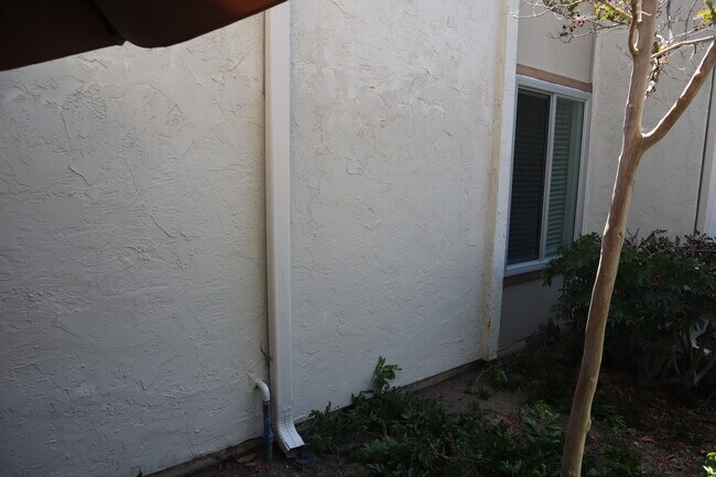 Building Photo - 3549 Castle Glen Dr