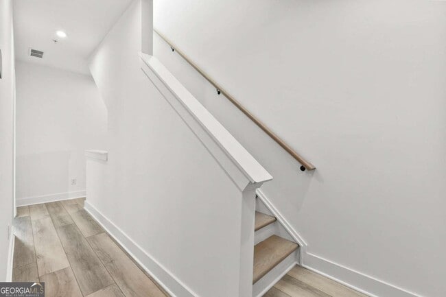 Building Photo - 517 Motivation Cir NW