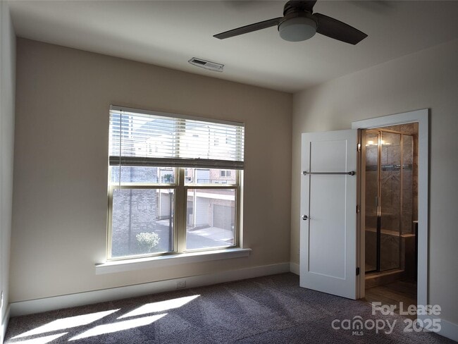 Building Photo - 13031 Tinton Ave