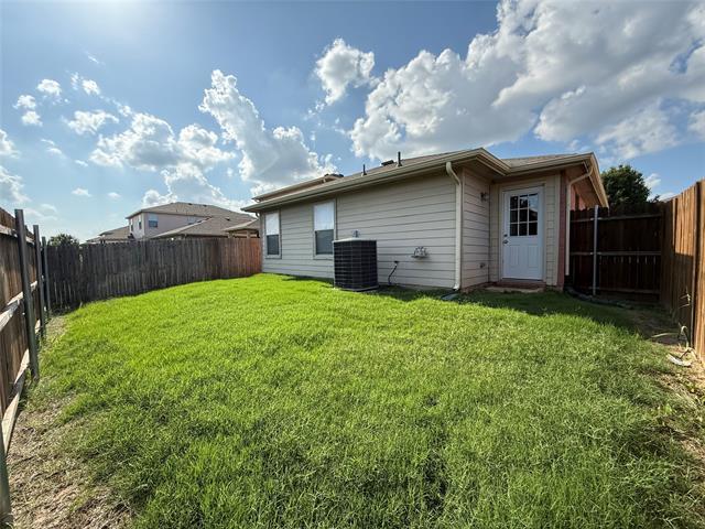 Building Photo - 5912 Ridge Lake Dr