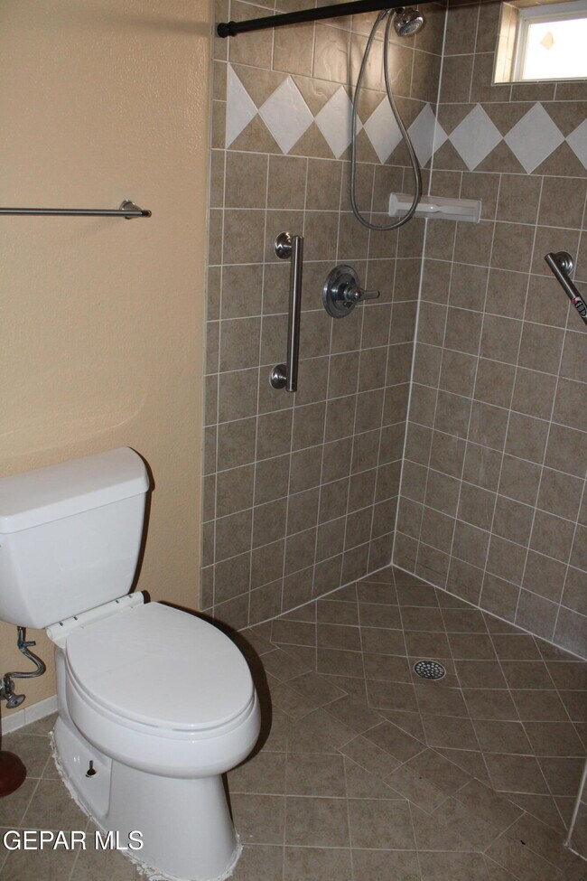 Building Photo - 11204 Endeavor Pl