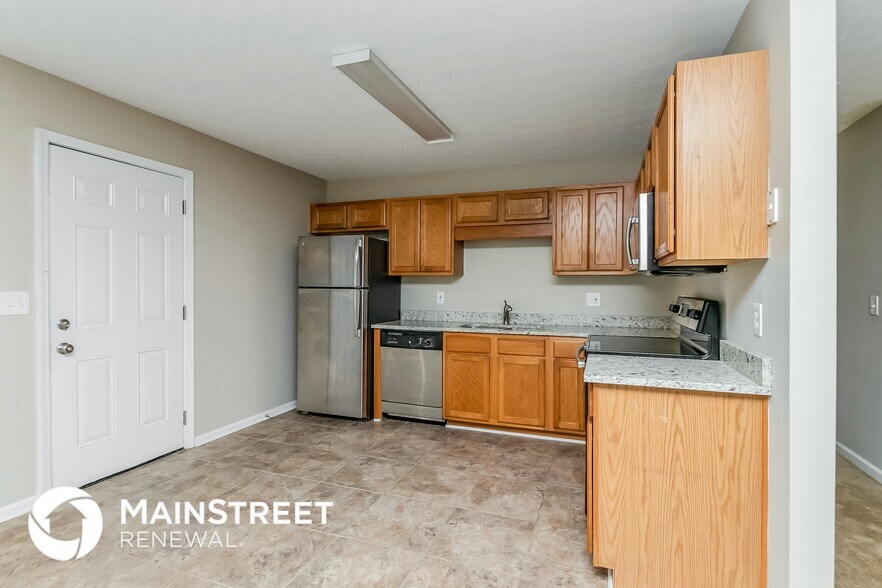 Building Photo - 145 Mountain Way