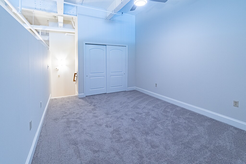 Primary bedroom - 306 N 26th St